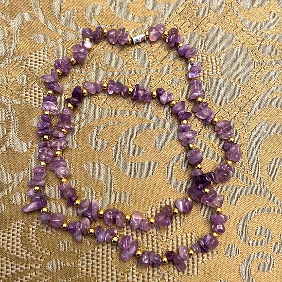 Purple Semi-Precious Stone Necklace with metal clasp - Picture 1 of 1